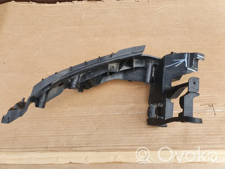 Audi A5 8T 8F Support phare frontale 8T0805607D