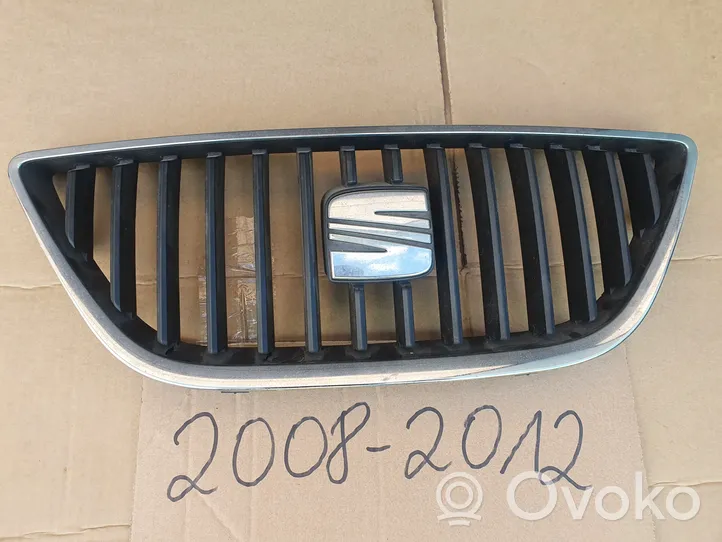 Seat Ibiza IV (6J,6P) Grille calandre supérieure de pare-chocs avant 6J0853651