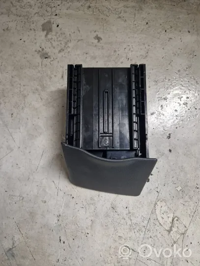 Mercedes-Benz Vito Viano W639 Aschenbecher A6396800258