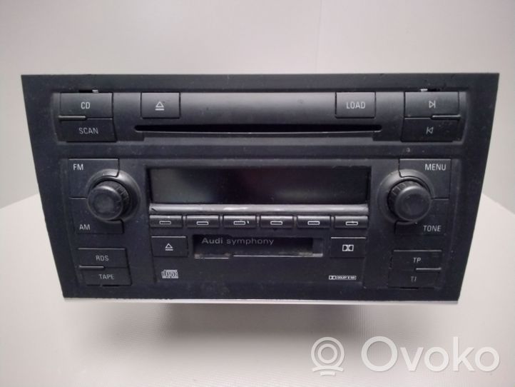 Audi A4 S4 B5 8D Panel / Radioodtwarzacz CD/DVD/GPS 8E0035196MX