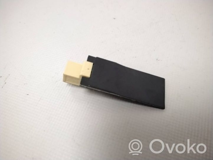 Audi A6 S6 C6 4F Bluetooth antena 8P0035503E