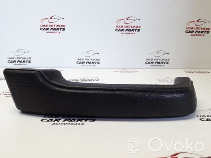 Audi 100 200 5000 C3 Rivestimento della maniglia interna per portiera anteriore 443867171