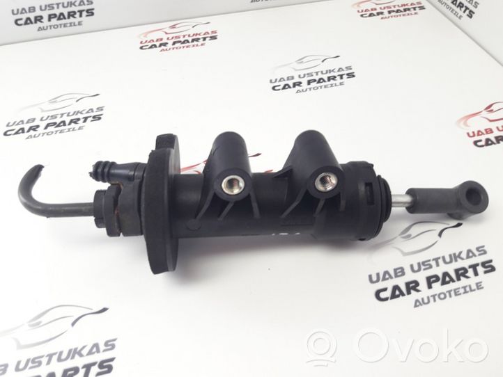 Audi A6 S6 C6 4F Pagrindinis sankabos cilindriukas 4F0721401A