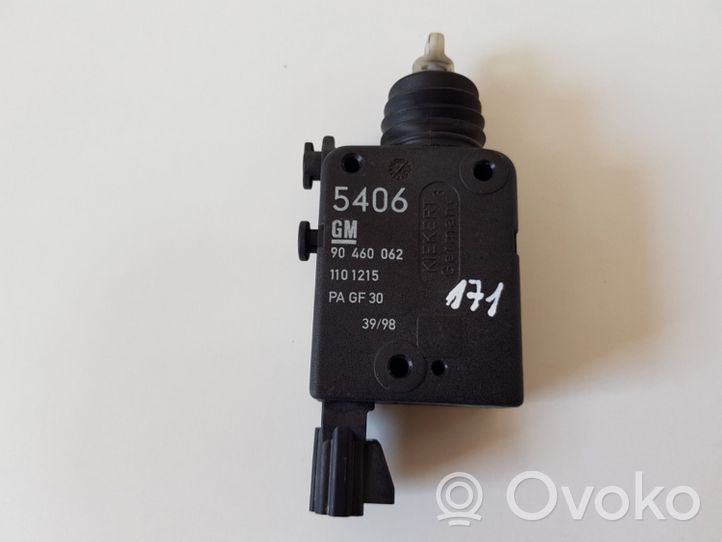 Opel Astra G Verrouillage du bouchon du réservoir de carburant 90460062