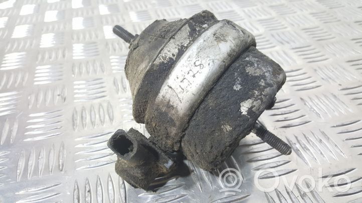 Audi A4 S4 B5 8D Support de moteur, coussinet 