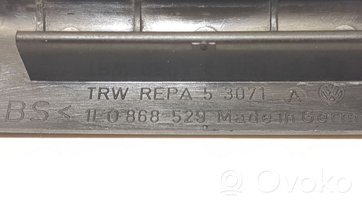 Volkswagen Golf III Prowadnica pasa bezpieczeństwa 1E0868529