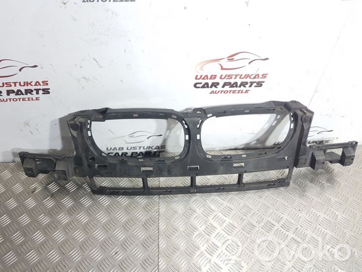 BMW X3 E83 Priekšpusē bampera sastiprinājums 5111340089806