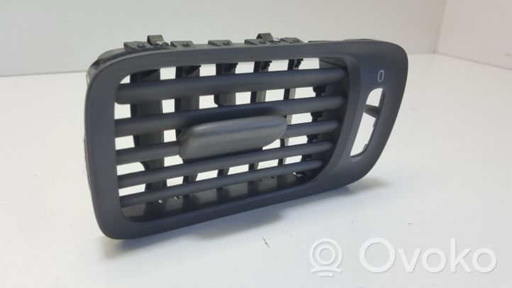 Volvo S70  V70  V70 XC Garniture, panneau de grille d'aération latérale 9177529