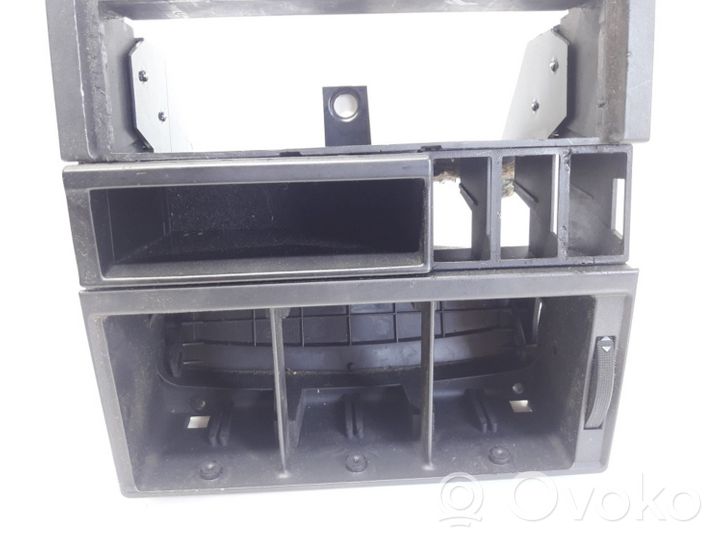 Audi 80 90 B3 Verkleidung Radio / Navigation 893857183