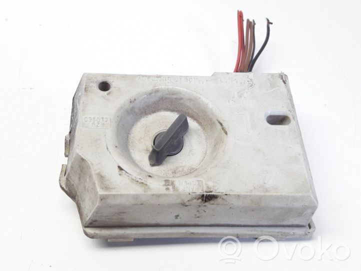 Audi 80 90 B3 Element lampy tylnej 5831BL