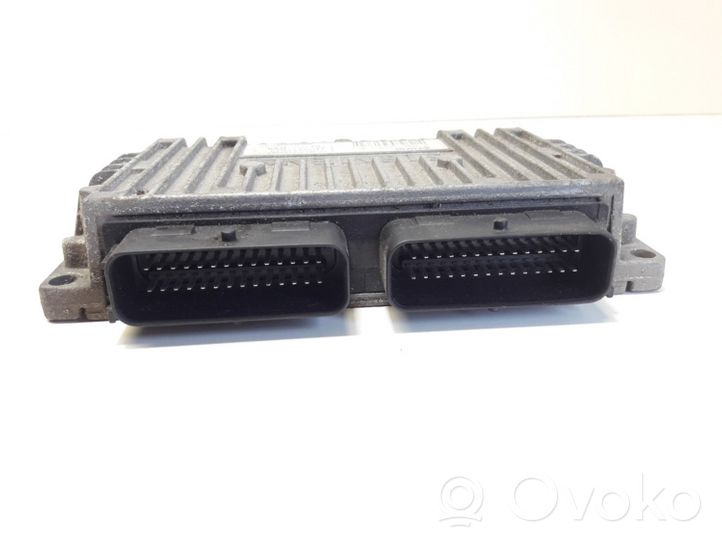 Renault Clio II Module de contrôle de boîte de vitesses ECU 7700111874