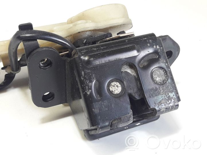 Mazda 323 Serrure de loquet coffre 020913