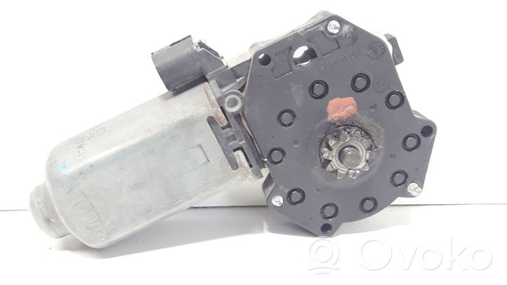 Renault Laguna I Front door window regulator motor 400170