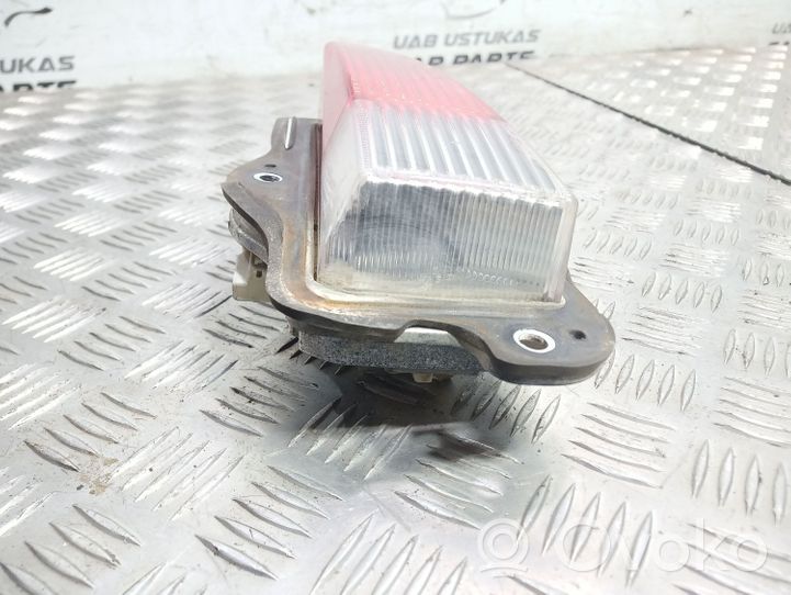 Hyundai Elantra Lampy tylnej klapy bagażnika 924012D