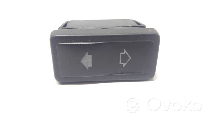 Citroen Saxo Electric window control switch 22681