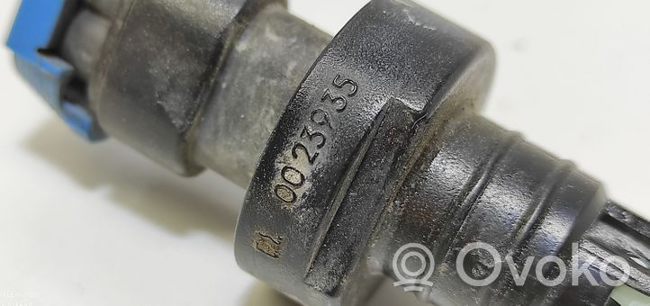 Opel Omega B2 Czujnik poziomu płynu do spryskiwaczy szyby przedniej / czołowej 90343056