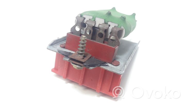 Volkswagen PASSAT B5 Heater blower motor/fan resistor 