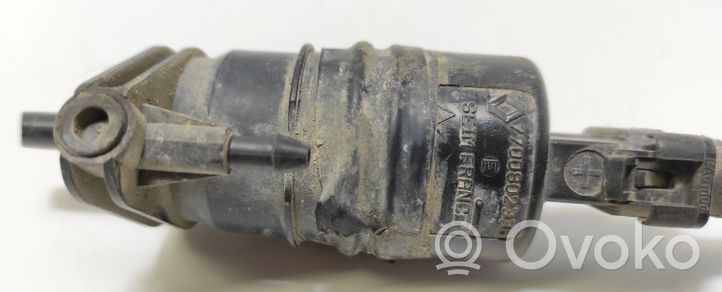 Renault 19 Pompe de lave-glace de pare-brise 7700802336