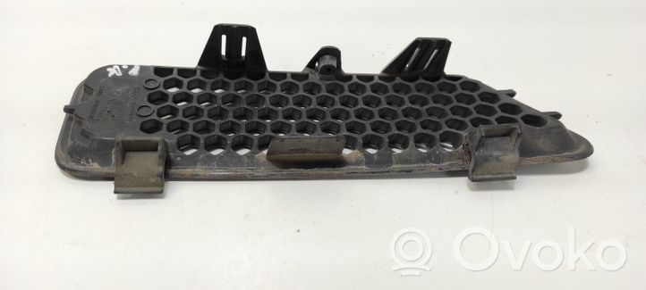 Renault Scenic I Front grill 7700428466B