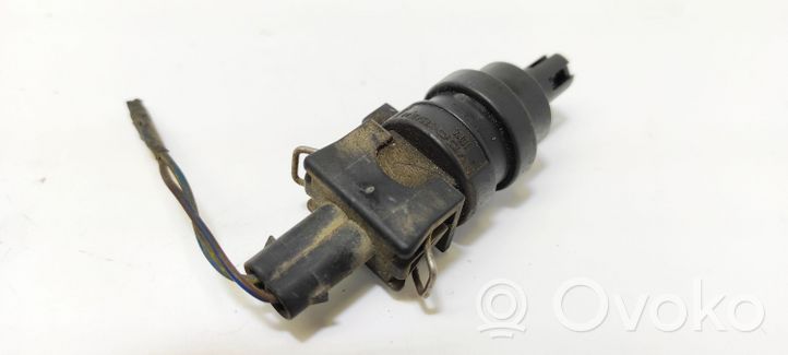 Volkswagen PASSAT B4 Sensore della temperatura dell’aria aspirata 028906081