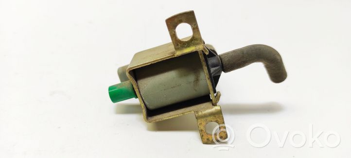 Opel Vectra B Vacuum valve 72097516