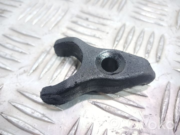 Toyota Corolla E120 E130 Support de pince d'injecteur de carburant 