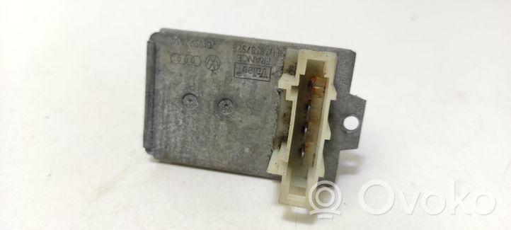 Volkswagen Golf III Resistencia motor/ventilador de la calefacción 701959263A