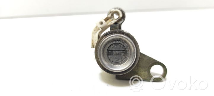 Toyota Corolla E100 Coupe door lock (next to the handle) 