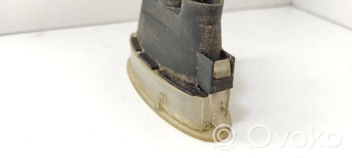 Opel Corsa B Lampa oświetlenia tylnej tablicy rejestracyjnej 