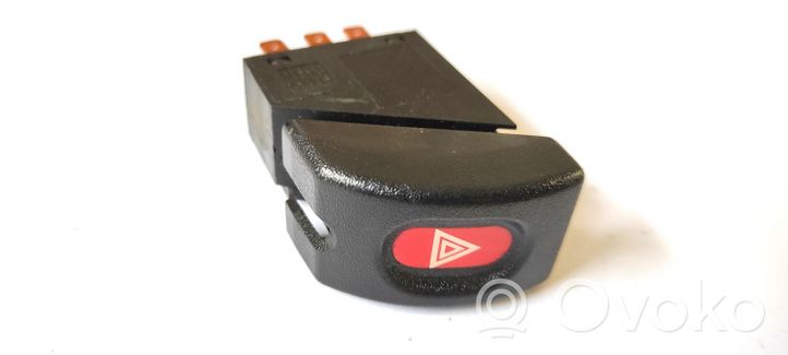 Opel Tigra A Botón interruptor de luz de peligro 09164441