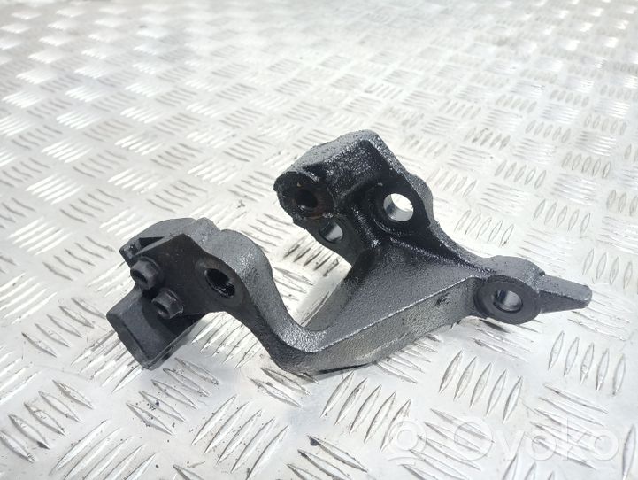 Mazda CX-7 Support, suspension du moteur T10702