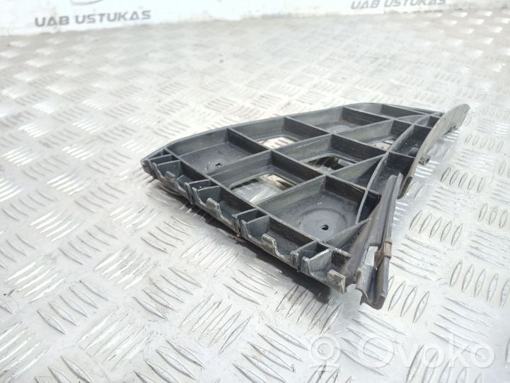 Audi A4 S4 B7 8E 8H Staffa di rinforzo montaggio del paraurti posteriore 8H0807453