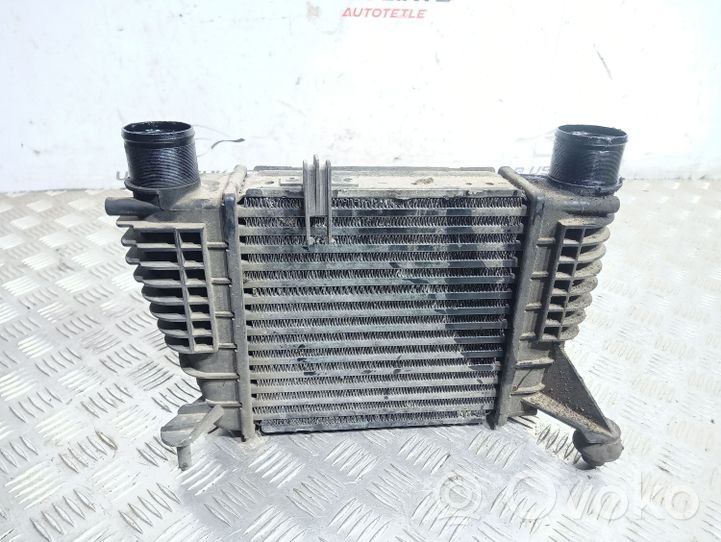 Nissan Note (E11) Chłodnica powietrza doładowującego / Intercooler 