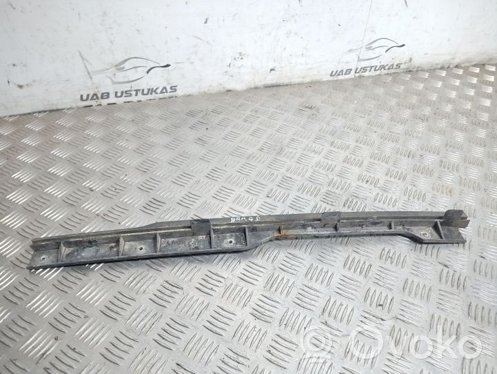 Opel Combo C Staffa di rinforzo montaggio del paraurti posteriore 24408829