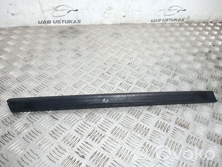 Ford Granada Rivestimento portiera posteriore (modanatura) 