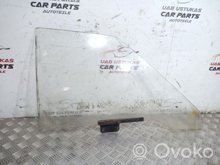 Ford Granada Vitre de fenêtre porte avant (4 portes) 