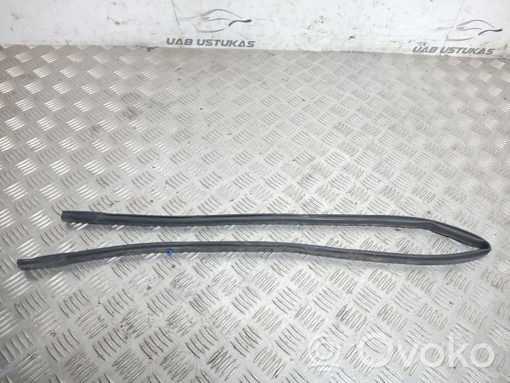 Mazda CX-7 Joint de compartiment moteur 