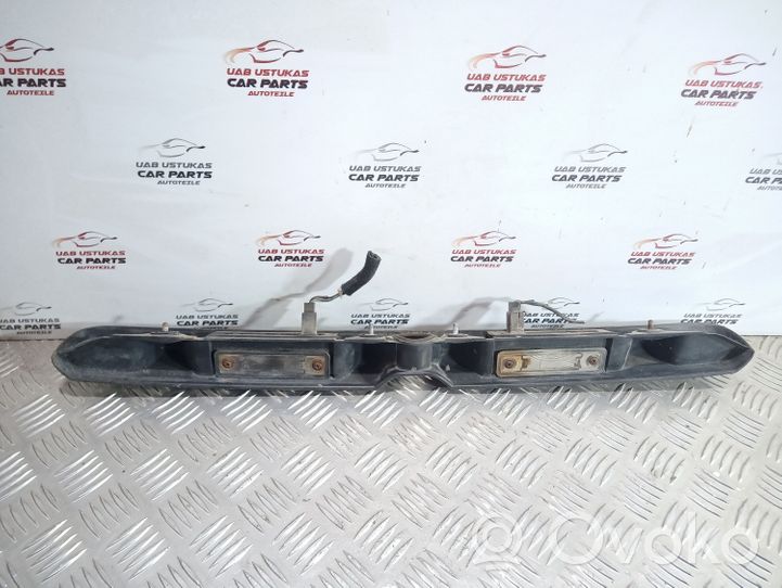 Opel Combo C Barra luminosa targa del portellone del bagagliaio 90590985