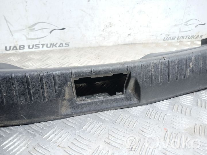 Nissan Qashqai Rivestimento di protezione sottoporta del bagagliaio/baule 84992JD000