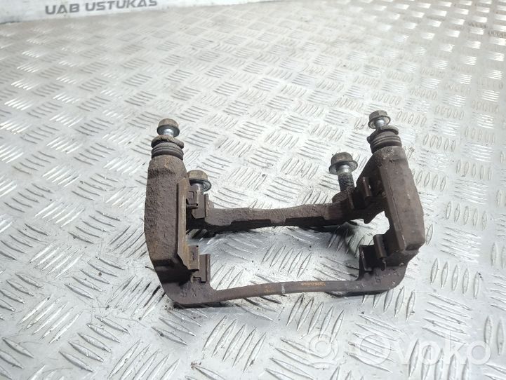 Nissan Qashqai Plaquette / support d'étrier avant 