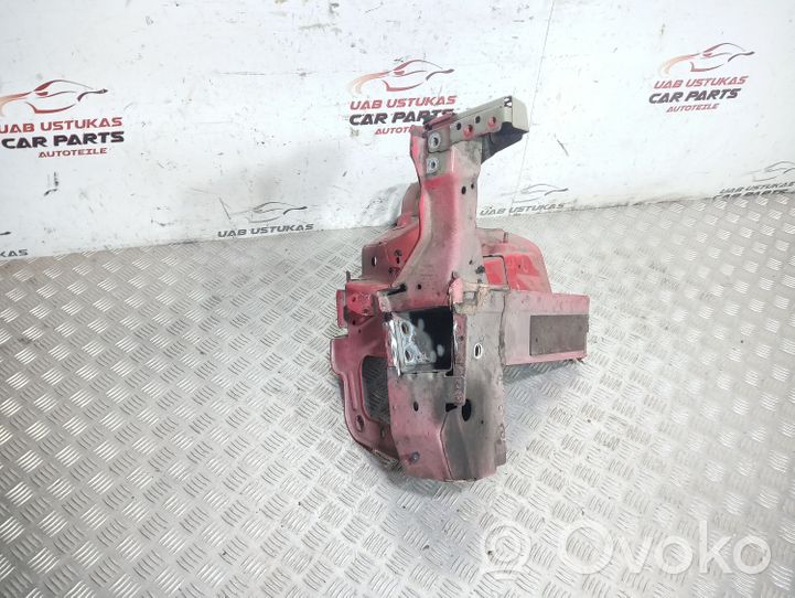 Opel Astra J Longeron support avant 