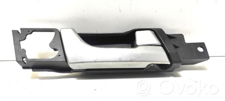 Chevrolet Captiva Rear door interior handle 