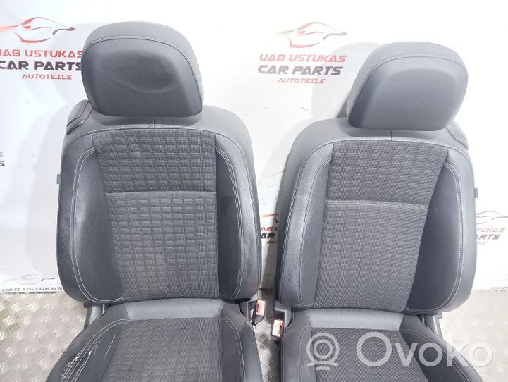Opel Astra J Set di rivestimento sedili e portiere 13322084