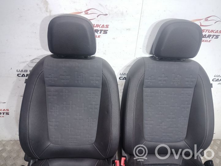 Opel Meriva B Sėdynių / durų apdailų komplektas 