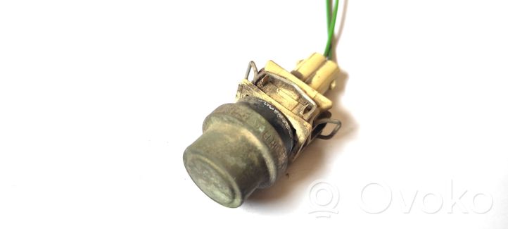 Volkswagen Golf III Sonde de température de liquide de refroidissement 1H0959625