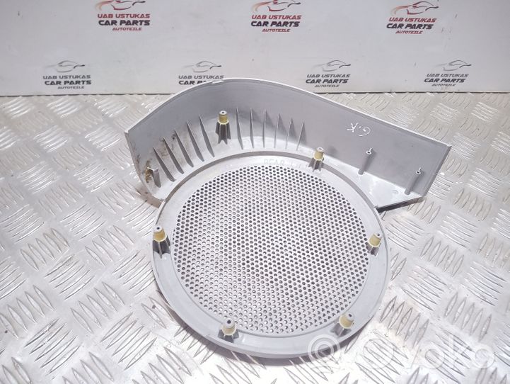 Jeep Patriot Grilles, couvercle de haut-parleur porte arrière 186007002