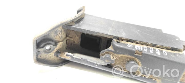 Opel Astra G Motorino del tappo del serbatoio del carburante 