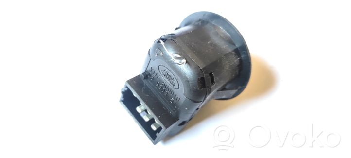 Land Rover Discovery 3 - LR3 Interruptor del espejo lateral YUF500010