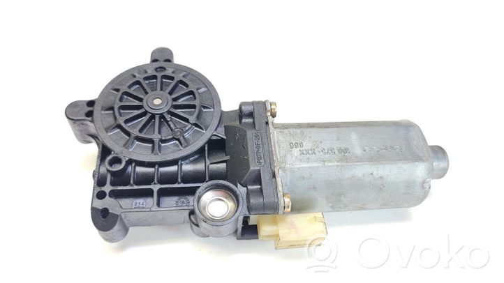 Volvo S70  V70  V70 XC Motorino alzacristalli della portiera anteriore 0130821743