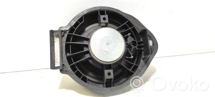 Opel Astra J Rear door speaker 